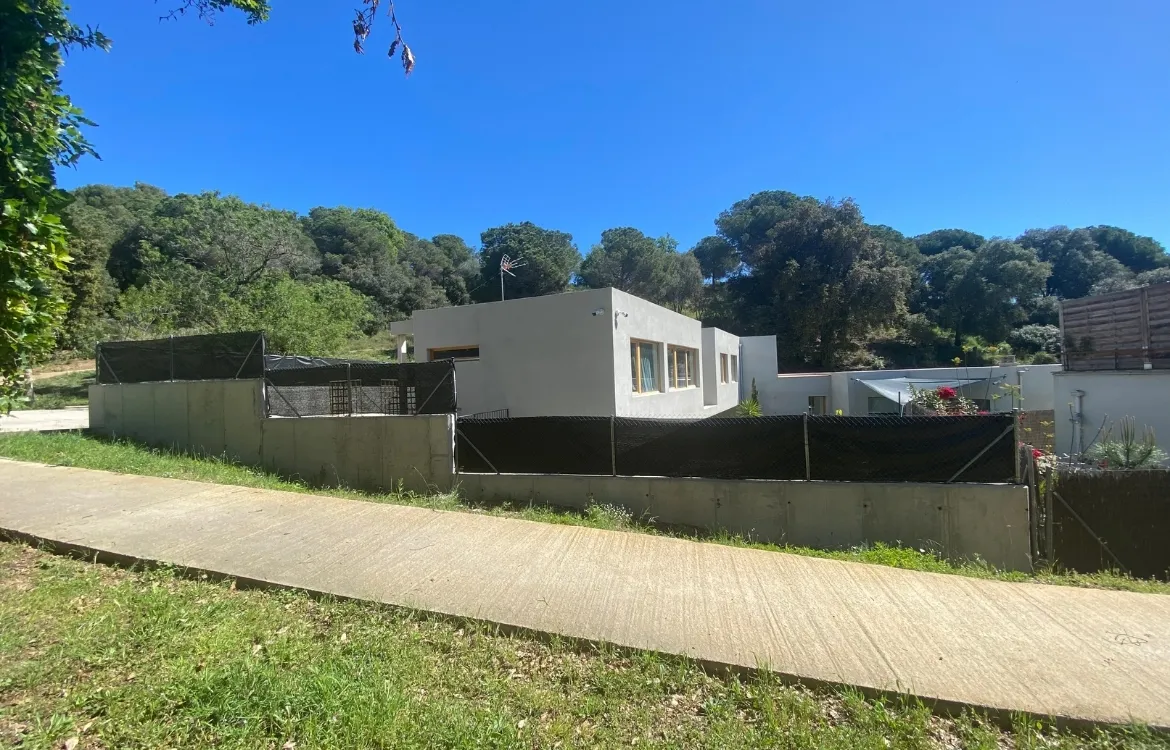 Casa Cabrils 11 Ral64 arquitectura. Casa Cabrils