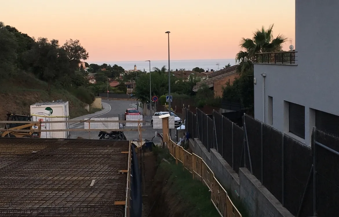 Casa Cabrils 2 Ral64 arquitectura. Casa Cabrils