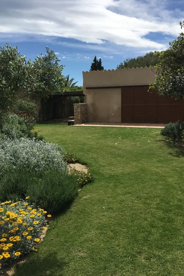 Casa Besins 17 Ral64 arquitectura. Casa Besins