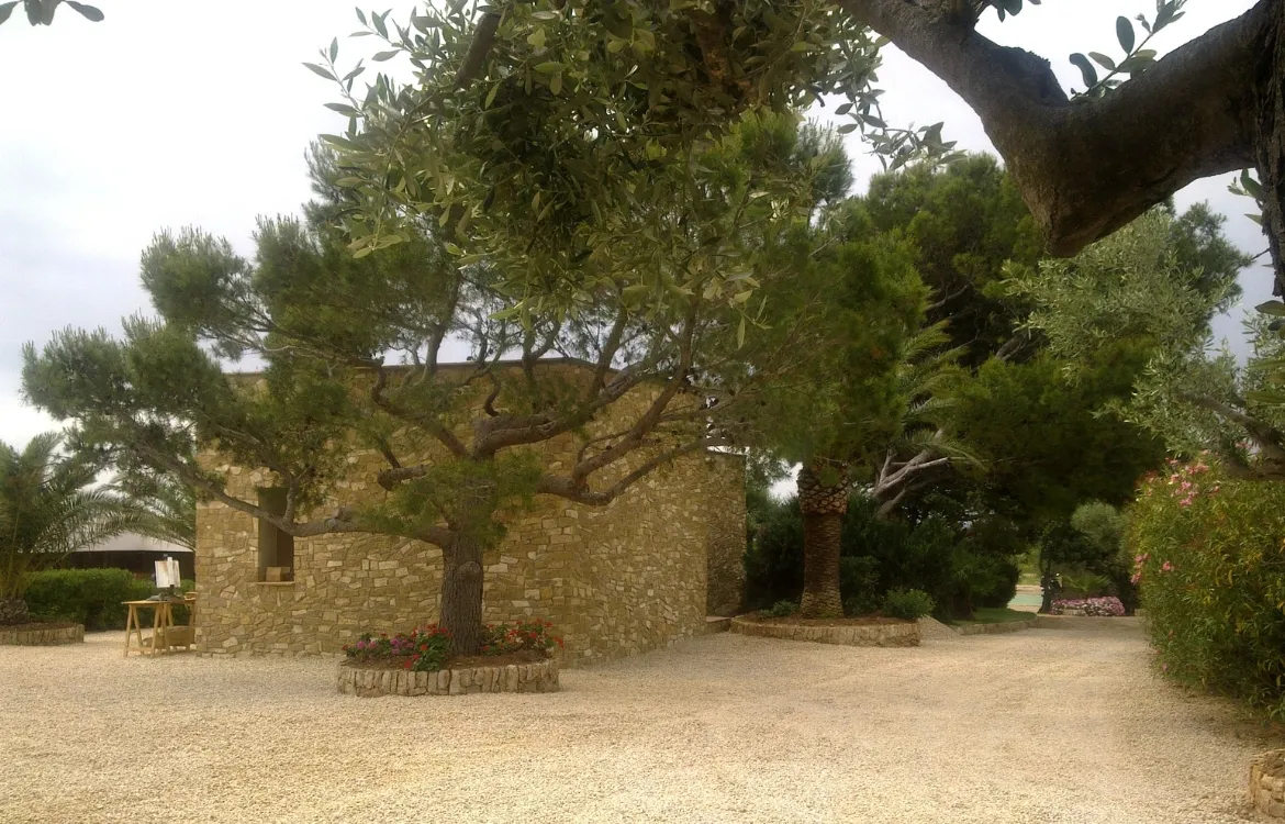 Casa Besins 2 Ral64 arquitectura. Casa Besins