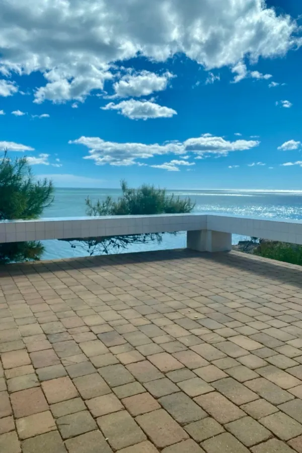 Casa Besins 9 Ral64 arquitectura. Casa Besins